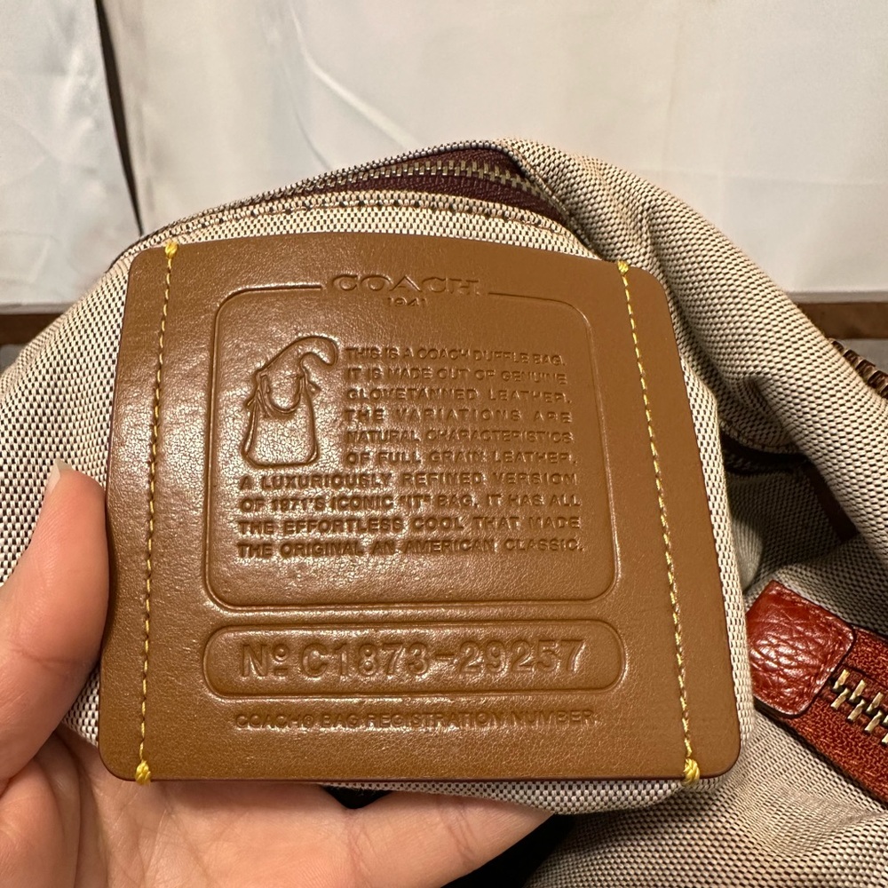 Coach Archive Ltd Ed Natural Pebbled Chili Leather LG Duffle Shoulder Bag RARE! - Picture 9 of 10